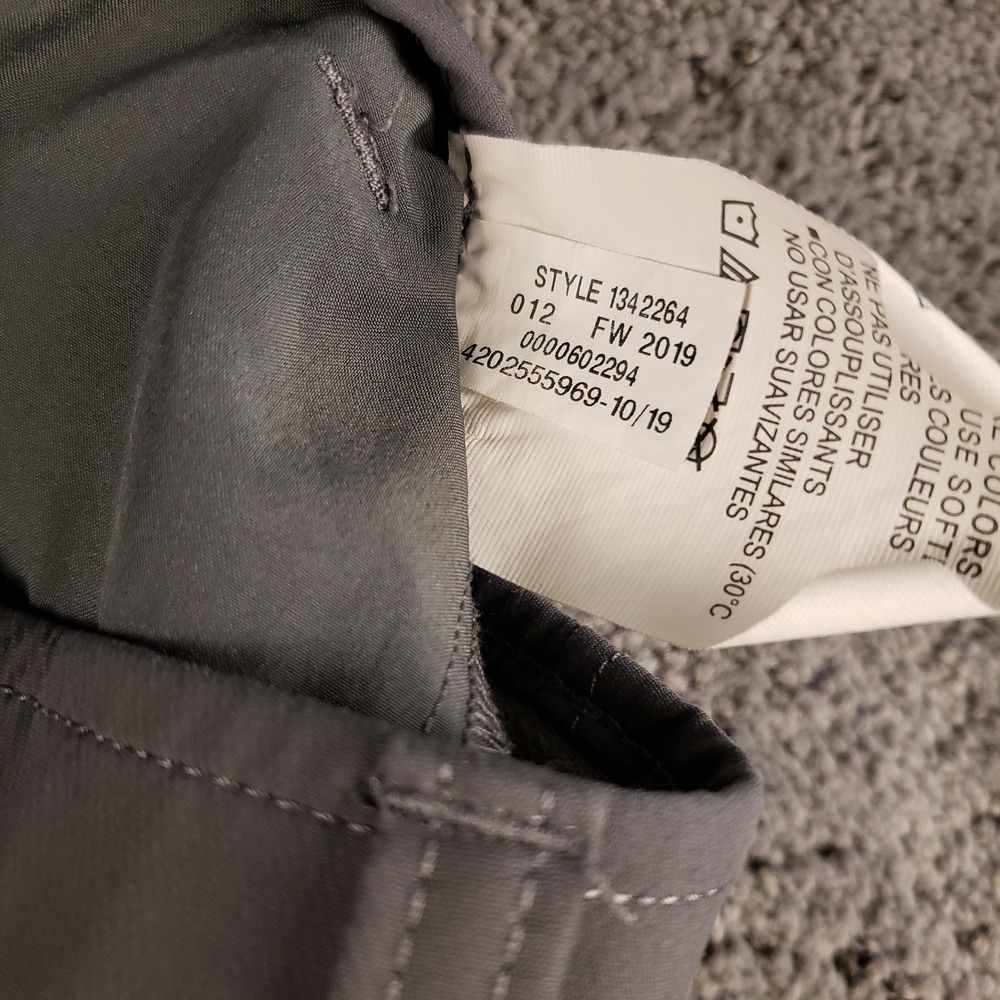 Under Armour Golf Pants Mens 34x32 Gray Relaxed Straight Lightweight Performance - Picture 3 of 6